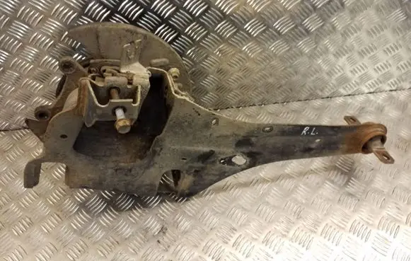 Mazda CX-7 Rear wheel hub