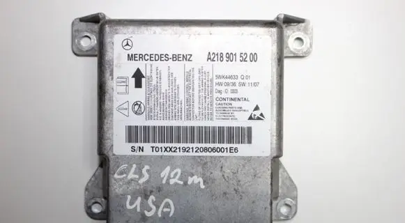 Mercedes-Benz CLS C218 X218 Airbag control unit/module A2189015200