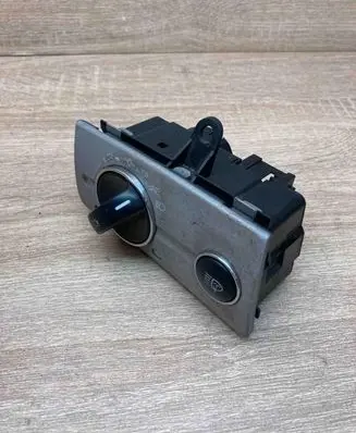 Mercedes-Benz E W211 Light switch 2115450104 04056003