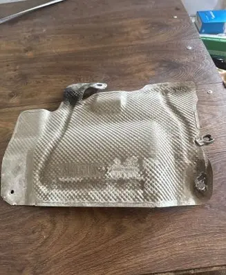 Exhaust heat shield