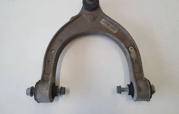 BMW 5 G30 G31 Front lower control arm/wishbone 6861185