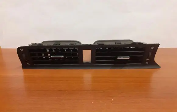 Lexus CT 200H Dashboard air vent grill cover trim 2913 5566176050