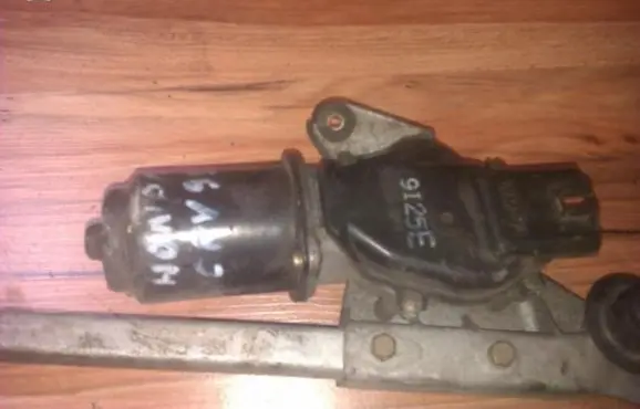 Honda CR-V Wiper motor