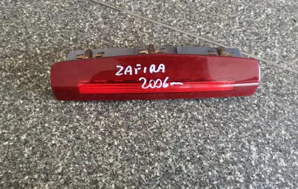 Opel Zafira B Third/center stoplight 13211587