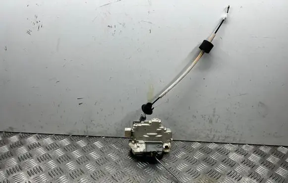 Audi A6 S6 C6 4F Front door lock 4F1837015E