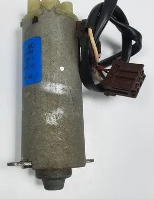Mercedes-Benz S W220 Seat adjustment motor 2208201542
