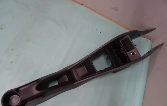 Seat Ibiza IV (6J,6P) Center console 6J0863243