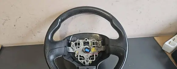 Citroen C3 Picasso Steering wheel 6099294