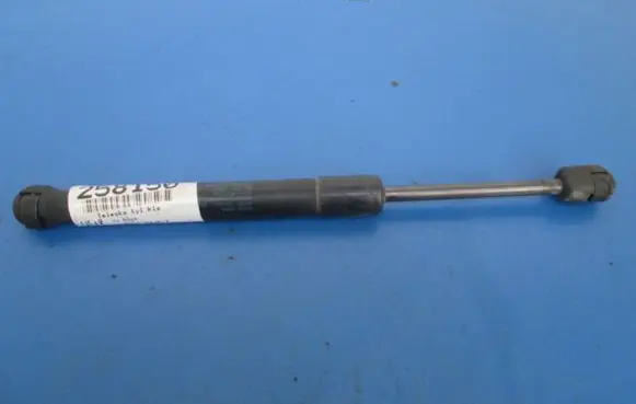 Volkswagen Bora Shock absorber/damper mounting bracket 