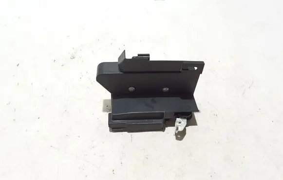 Dacia Duster Front door lock 805022447R