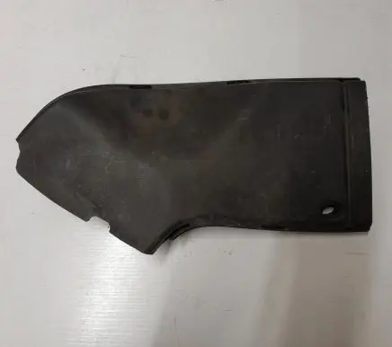 Audi A4 S4 B6 8E 8H Air intake duct part 8E0129618E