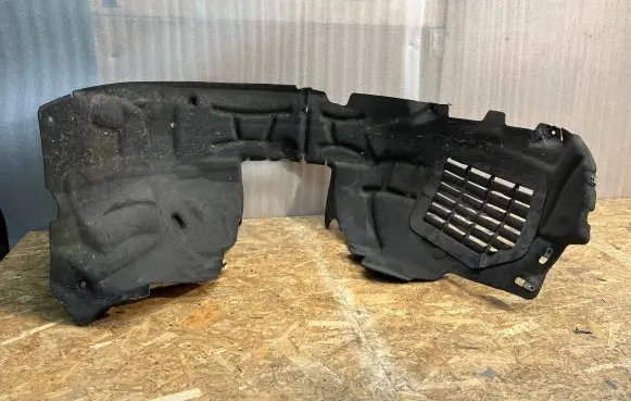 Jaguar I-Pace Rear mudguard 
