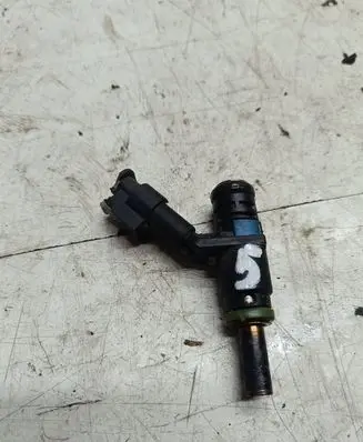 Audi Q7 4M Fuel injector 06E906031A K081A05053 06E005D