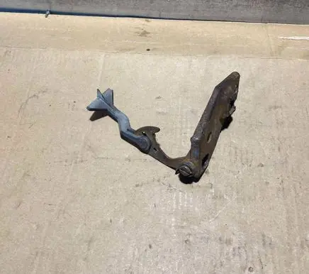 Mercedes-Benz E W124 Engine bonnet (hood) release handle 1248870527
