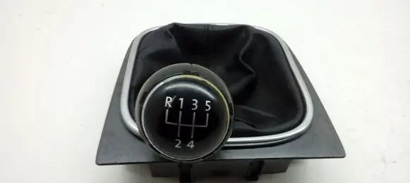Volkswagen Golf V Gear lever shifter trim leather/knob 1K0711113