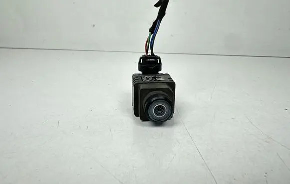 BMW 3 G20 G21 Front bumper camera 9495742