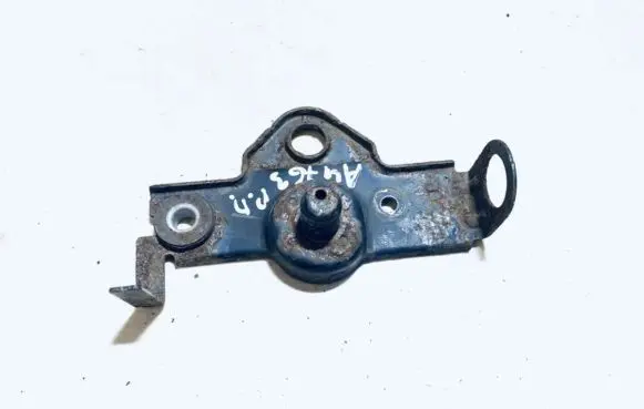 Radiator mount bracket