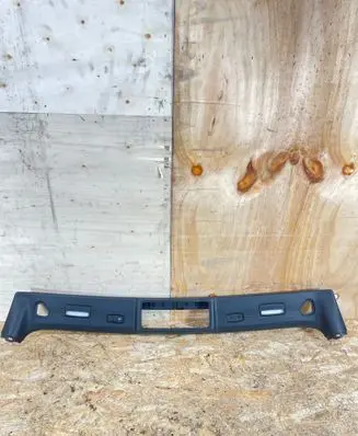 BMW 1 E82 E88 Windshield trim 6962895 51446962895 9122817