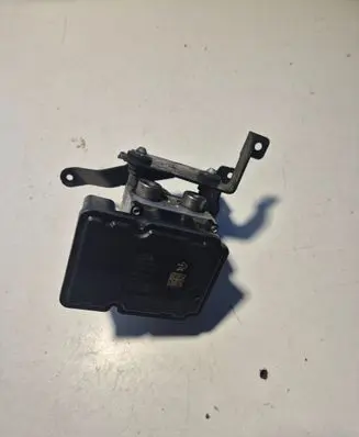 Chevrolet Captiva ABS Pump 20946171