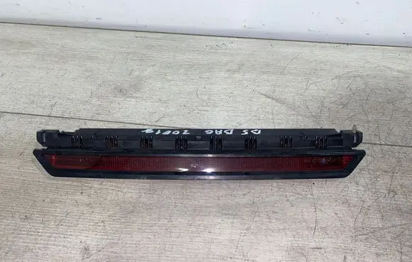 Volkswagen PASSAT B5.5 Third/center stoplight S302531