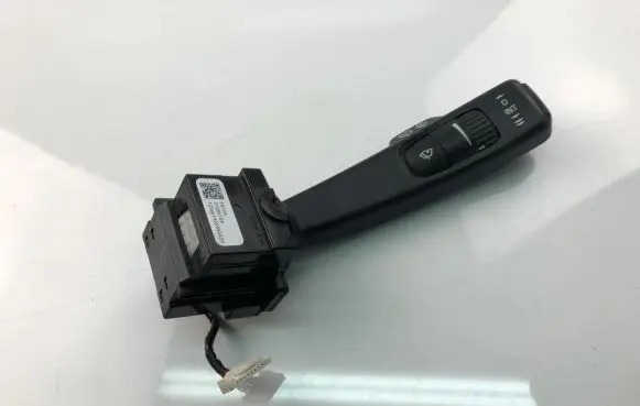 Volvo V70 Indicator stalk 31264169