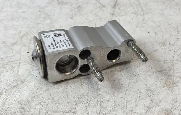 Peugeot 308 Air conditioning (A/C) expansion valve T197687 EKH15F001 HFC1234V