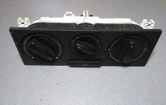 Volkswagen Golf IV Climate control unit 1J0819045F 1J0819157