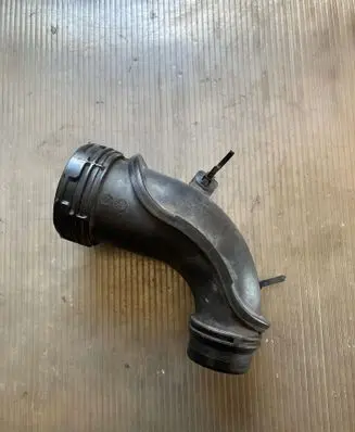 Intercooler hose/pipe