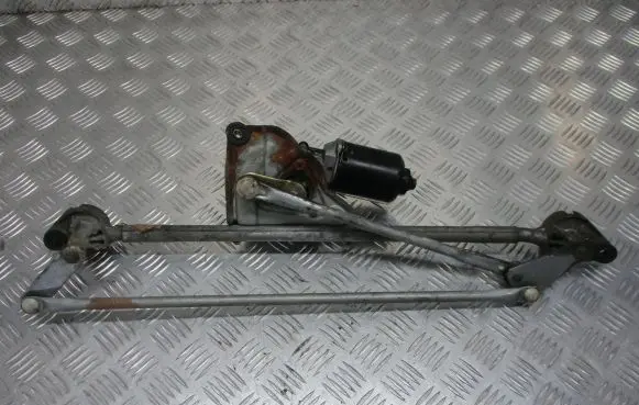 Chrysler PT Cruiser Front wiper linkage 