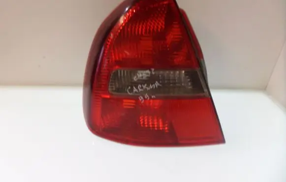 Mitsubishi Carisma Rear/tail lights 151081 151085