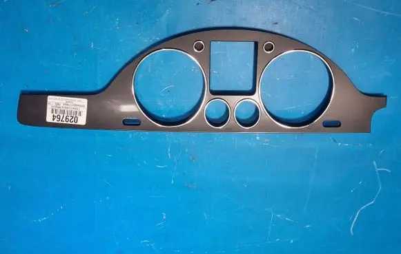 Volkswagen PASSAT B6 Dash center air vent grill 3C1858335AS44S