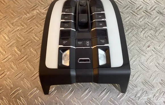 Porsche Macan (95B) Front seat light 7PP959551JN 7PP959728A 7PP959728E
