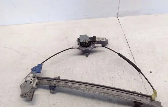 Nissan Almera N16 Front door window regulator with motor 400601T1