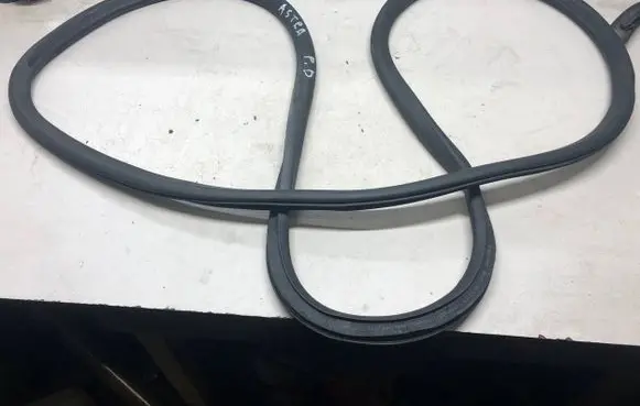 Front door rubber seal