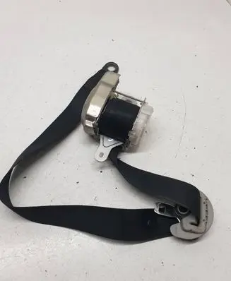 Toyota Corolla Verso AR10 Front seatbelt 7P1140P 031915