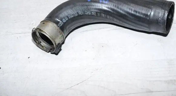 Volvo V40 Intercooler hose/pipe 31657753 20D2018