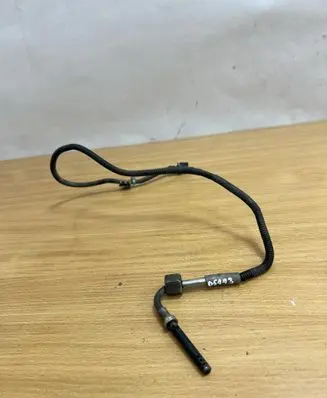 Mercedes-Benz S W221 Exhaust gas temperature sensor A0009058800 D5143