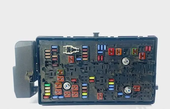 Opel Insignia A Fuse module 13255300 544949969