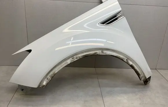 Ford Kuga I Fender 
