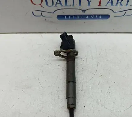 Volvo XC60 Fuel injector 31272690