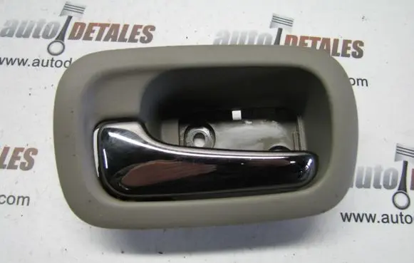 Honda CR-V Rear door interior handle