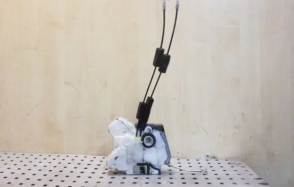 Honda Accord Front door lock