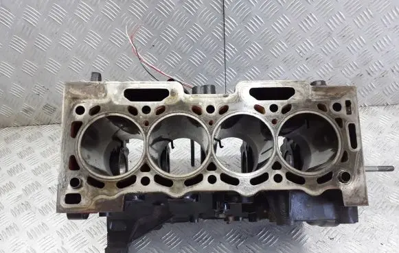 Peugeot 206 CC Engine block 306600