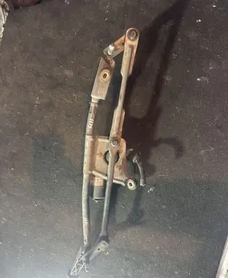 Volvo S60 Front wiper linkage and motor 404606 9171901