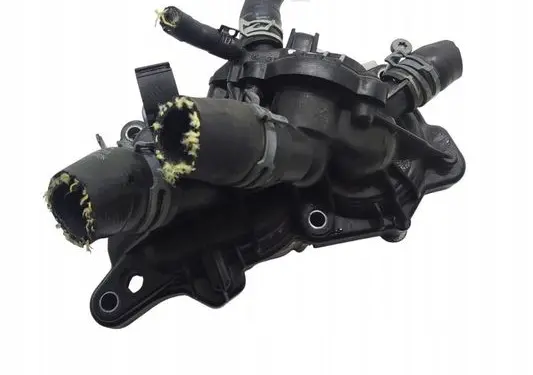 Volkswagen Golf VII Water pump 04E121121E