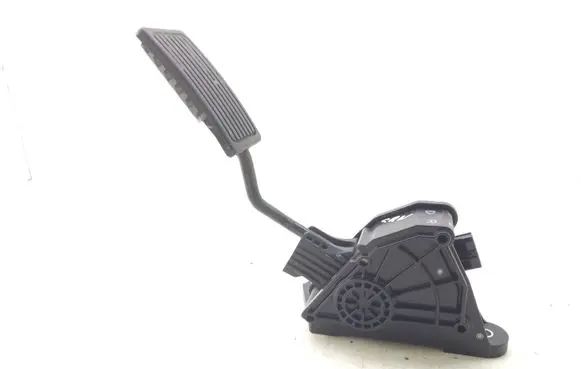 Honda CR-V Accelerator throttle pedal JM14B J30000004625