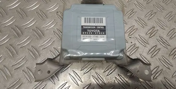 Toyota Prius (NHW20) Gearbox control unit/module 8953547020