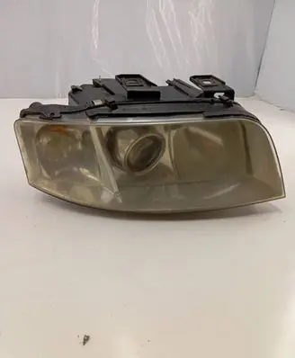 Audi A6 S6 C5 4B Headlight/headlamp 15592400