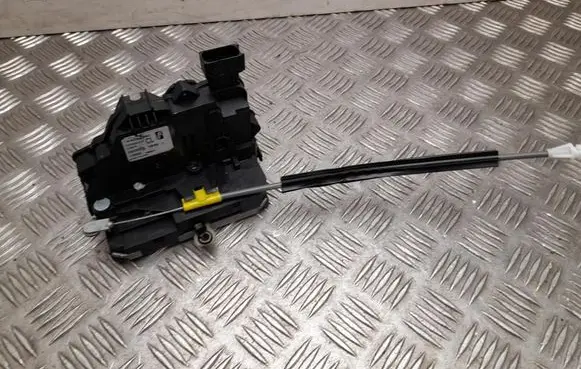 Citroen Jumper Front door lock 1440382680