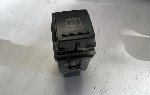 Skoda Superb B5 (3U) Windscreen/window heater switch 3U0959621A